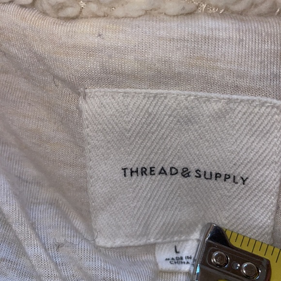 Thread & Supply 1/4 Zip Sherpa Jacket, Size L - Picture 6 of 10